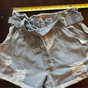 Paper bag denim shorts with tie at waist